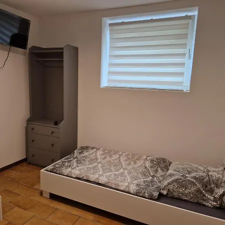 Sson * 代特莫尔德